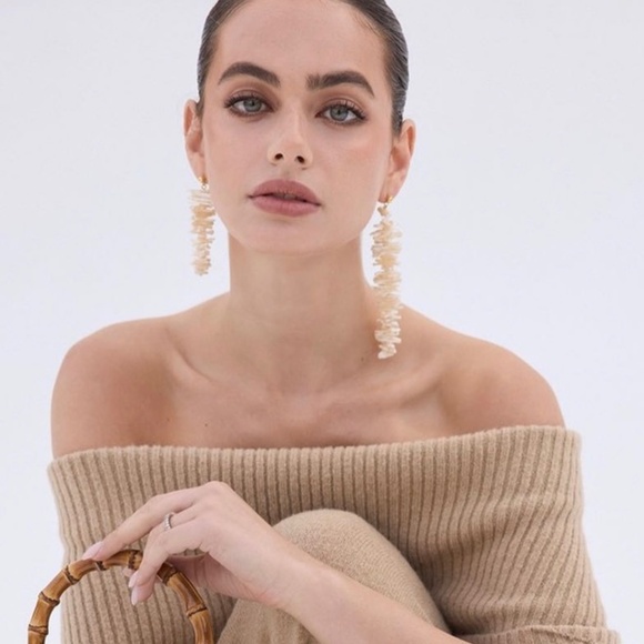 Cult Gaia Aliza Baroque Cultured Freshwater Pearl Asymmetric Drop Earrin… - Picture 1 of 16